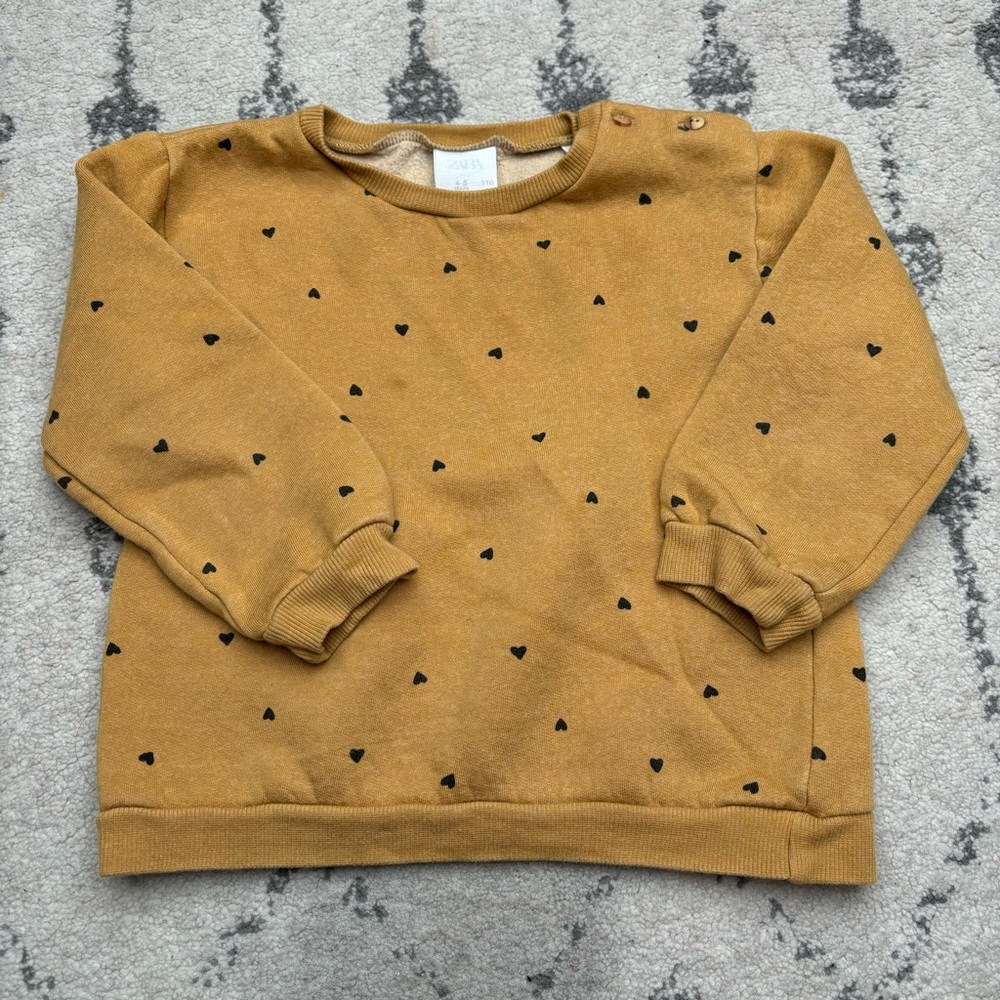 Zara Hearts Sweatshirt 4-5yrs girls